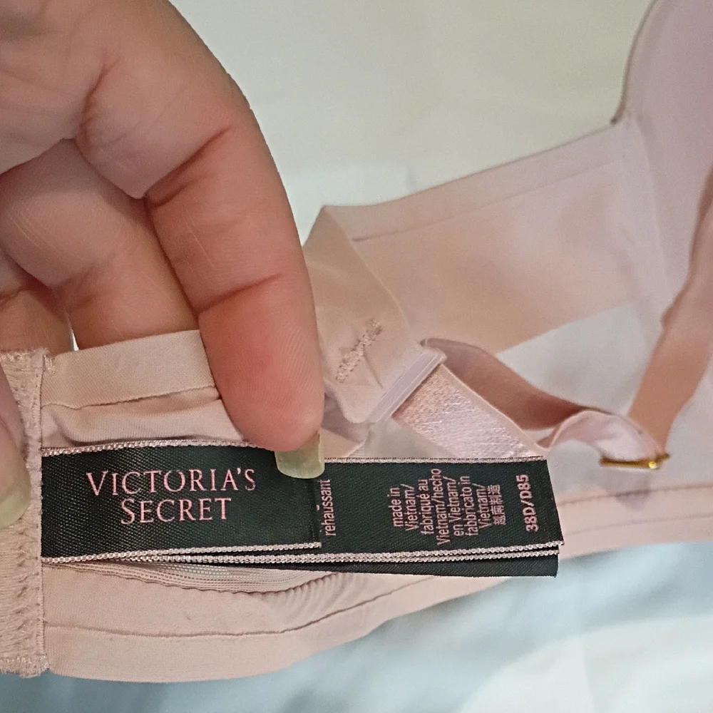 Victoria's Secret Smooth Molded Bra - Rose Blush